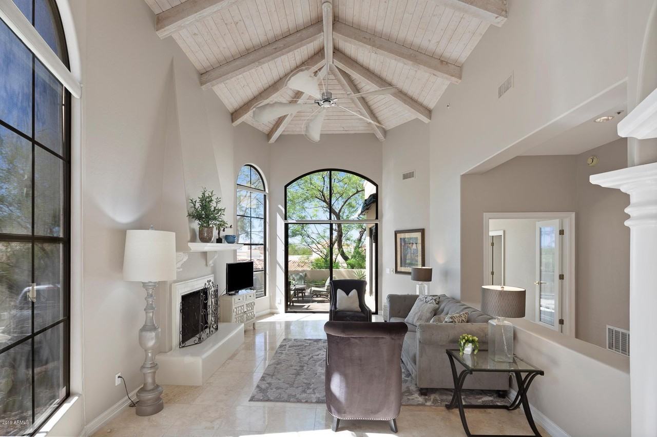 13495 East Charter Oak Drive - Photo 6 of 41