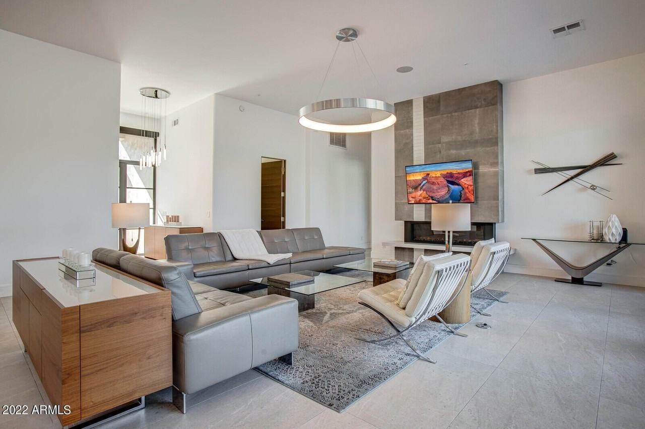 19823 North 83rd Place - Photo 7 of 50