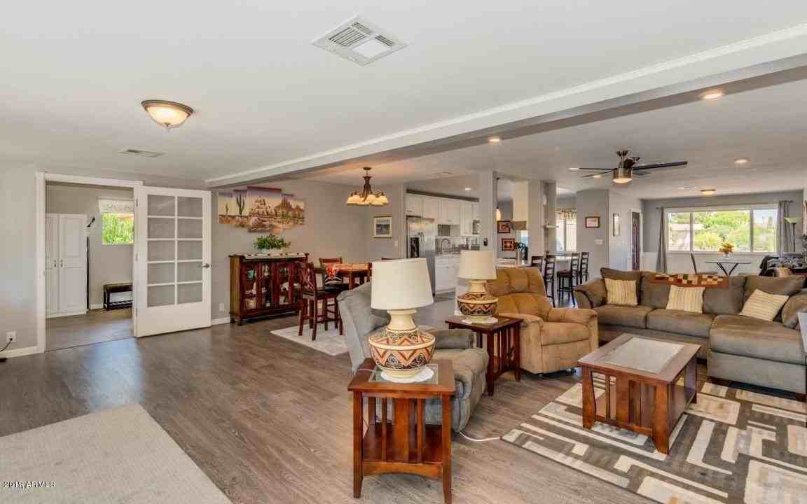 8145 East Pueblo Avenue - Photo 4 of 39