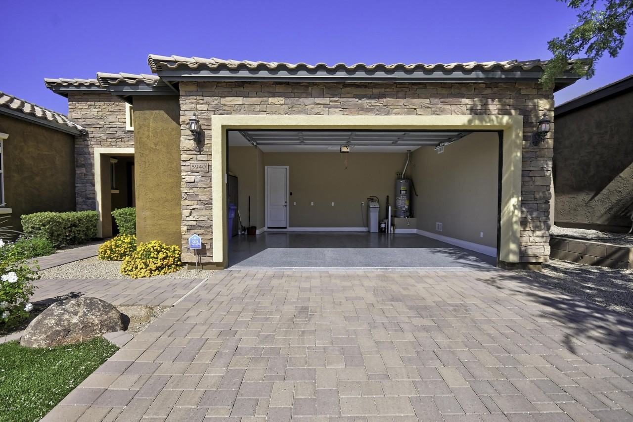 5940 East Bramble Berry Lane - Photo 2 of 35