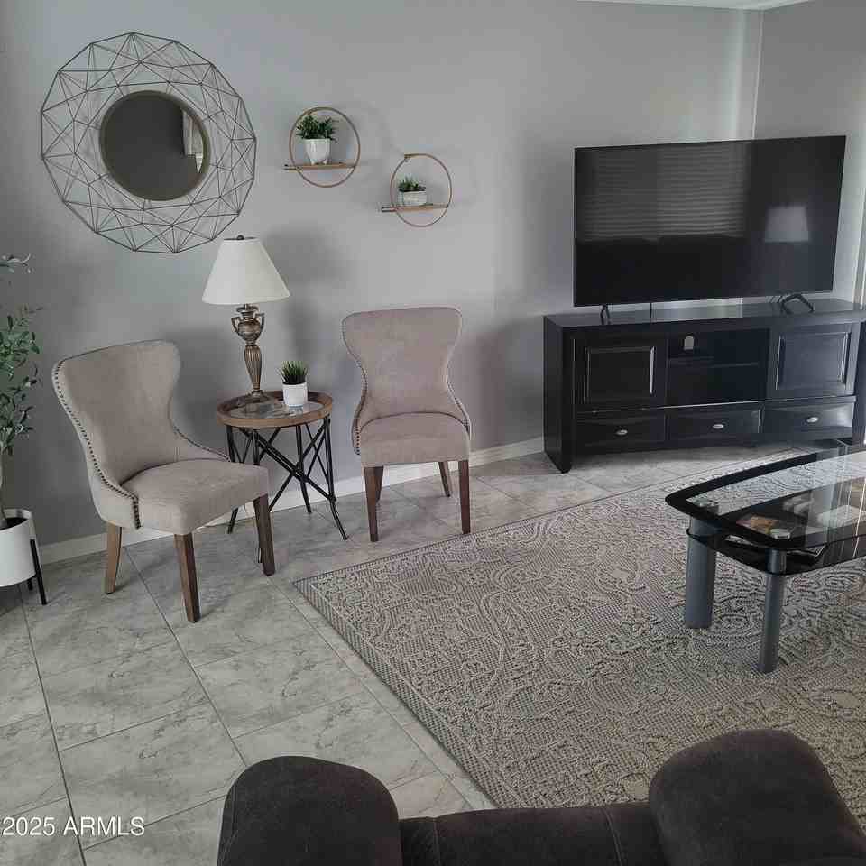 729 Arrowwood Way - Photo 5 of 38