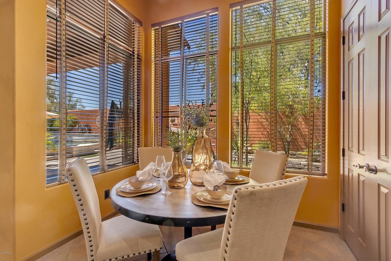 8024 E Windwood Ln - Photo 7 of 50