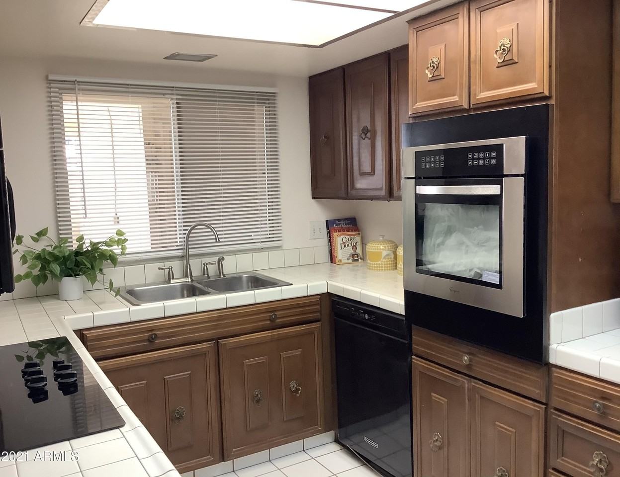 5101 Granite Reef Road - Photo 6 of 23