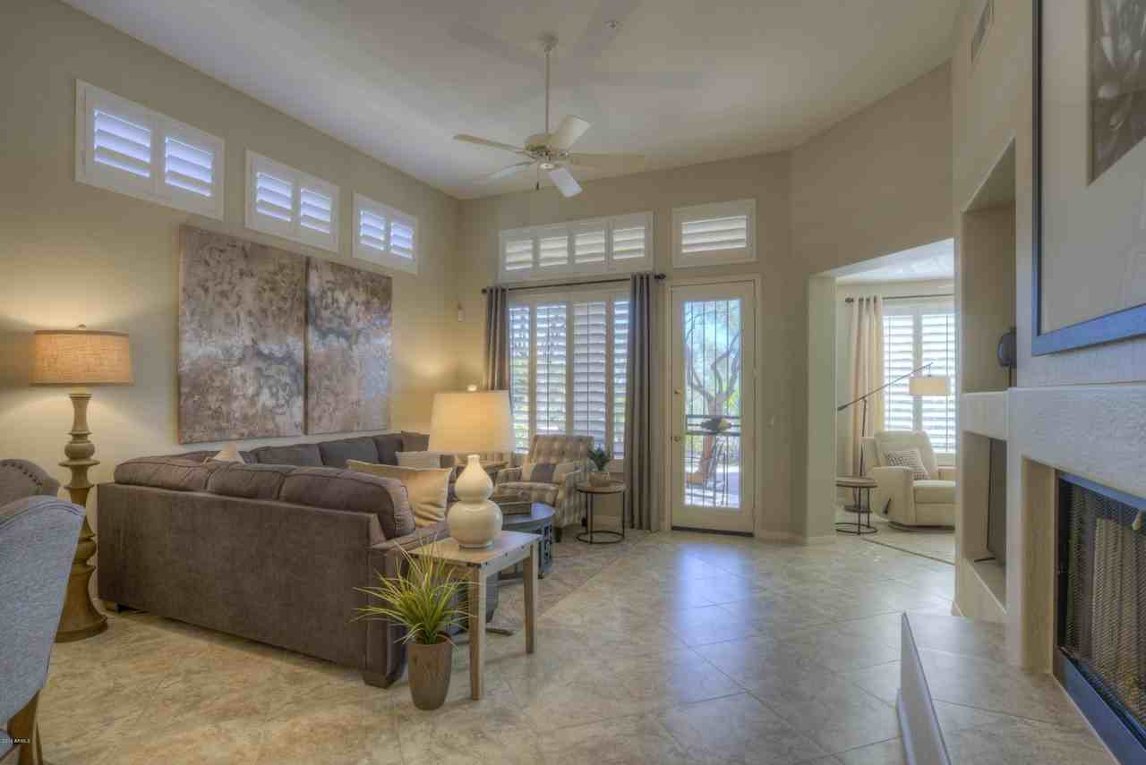 6465 Shooting Star Way - Photo 3 of 25