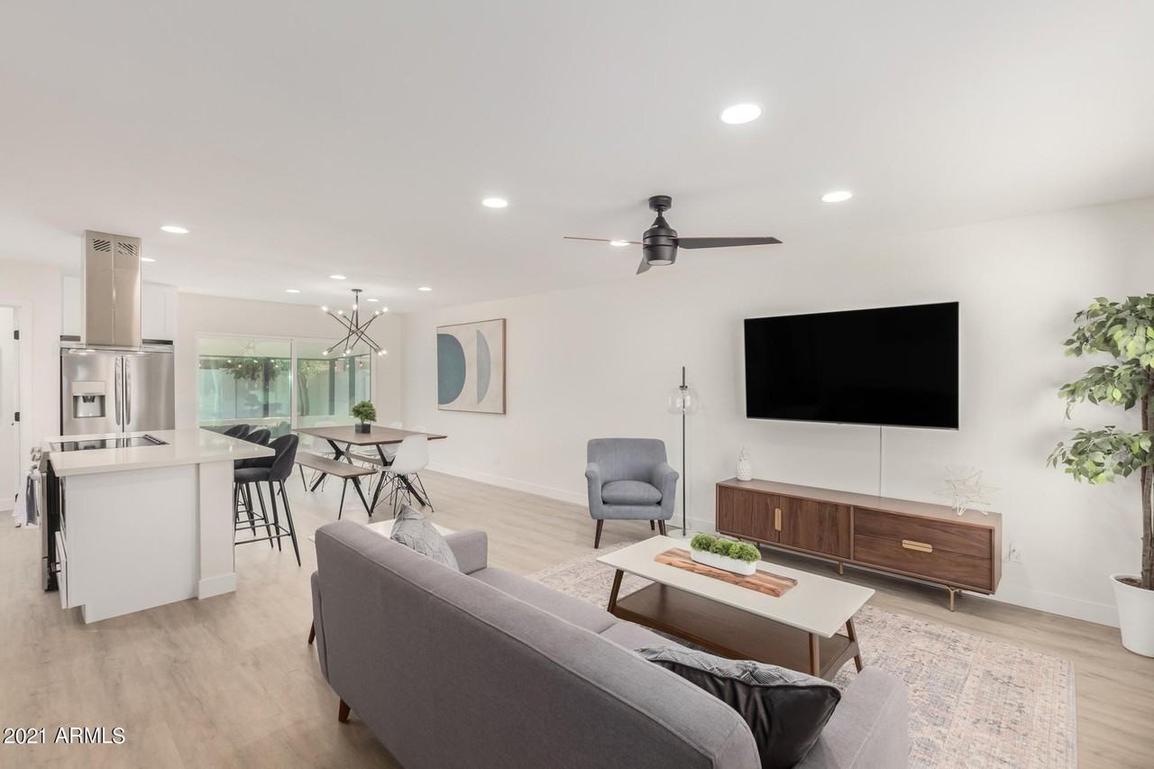 8413 East Orange Blossom Lane - Photo 5 of 33