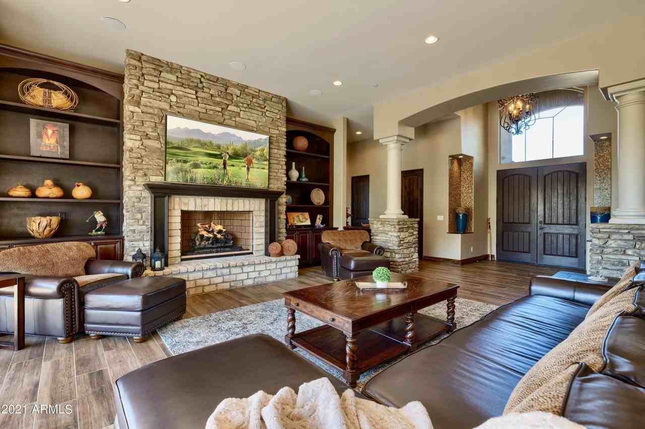 11741 East Parkview Lane - Photo 3 of 25