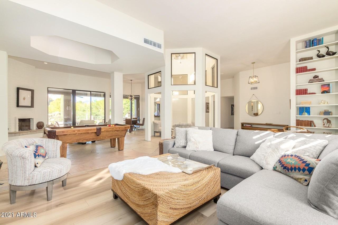 1404 1404 E BOULDER Pass - Photo 3 of 29