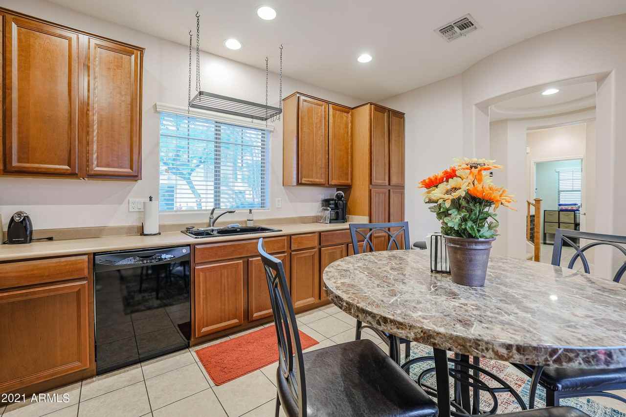 21925 North 103rd Lane #433 - Photo 6 of 31