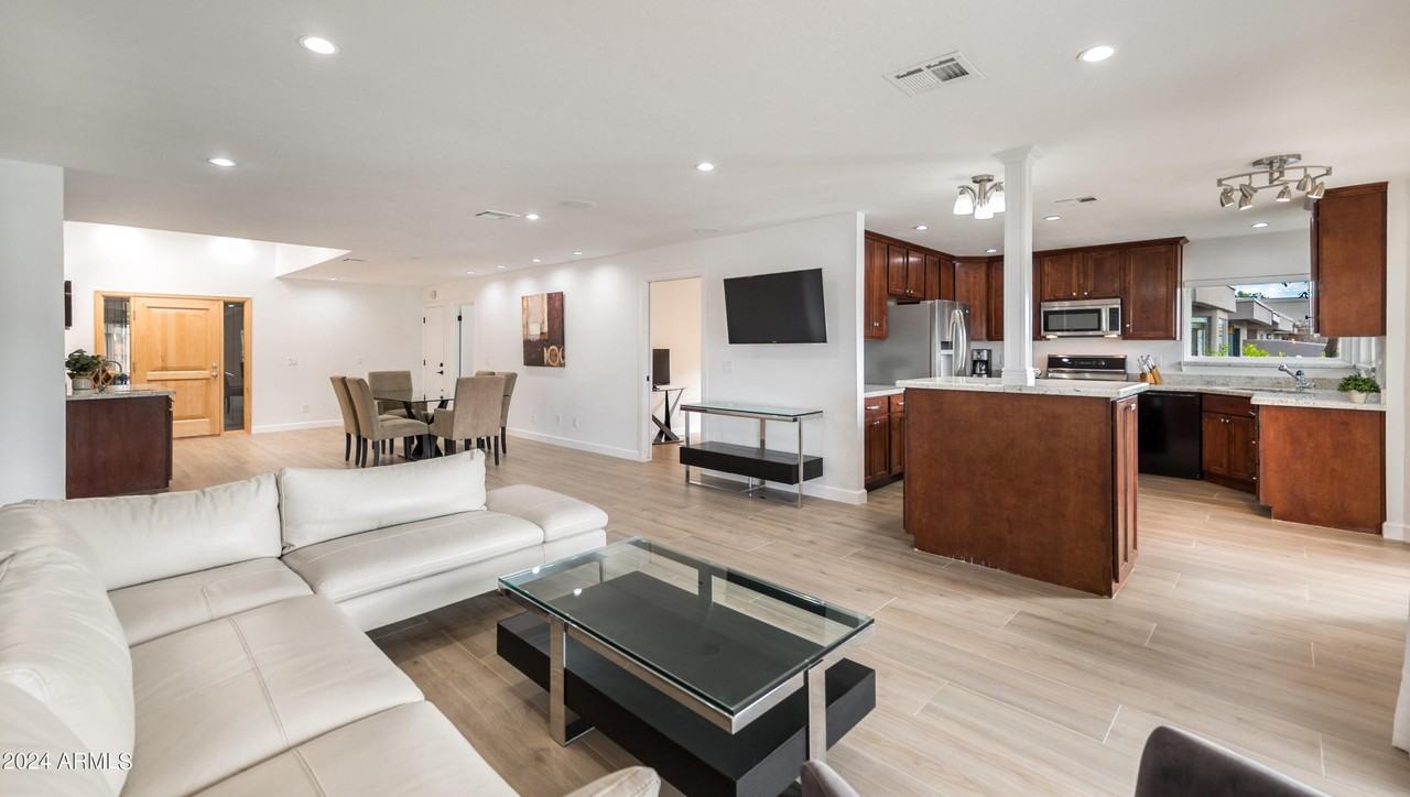 7837 E Via Marina - Photo 4 of 50