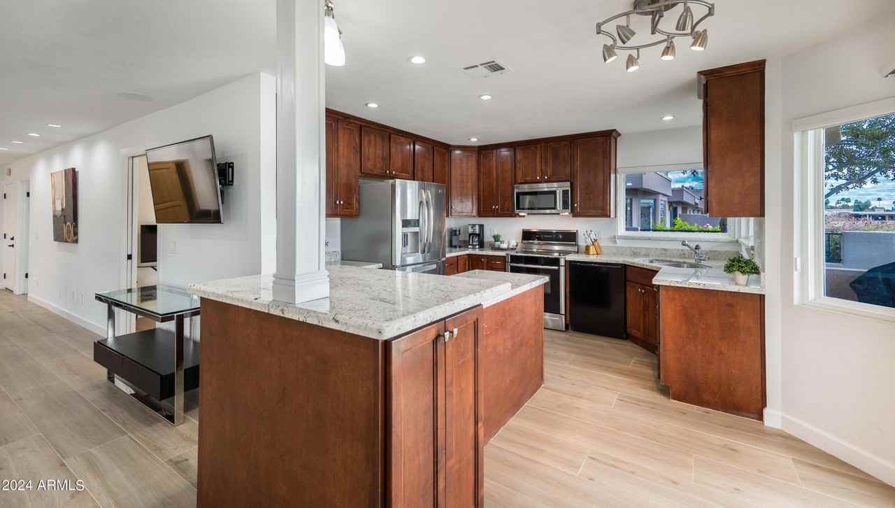 7837 E Via Marina - Photo 7 of 50