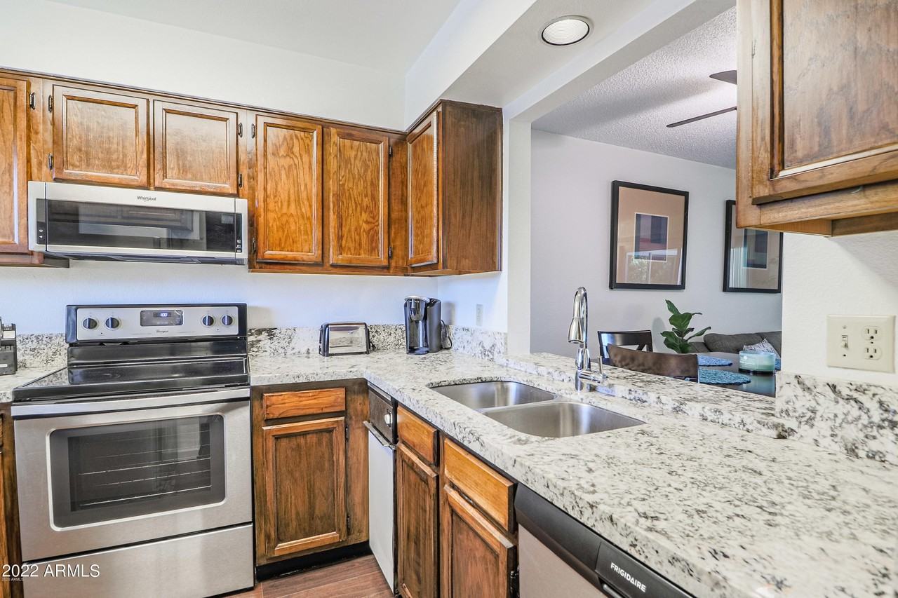 7474 East Earll Drive #309 - Photo 5 of 19