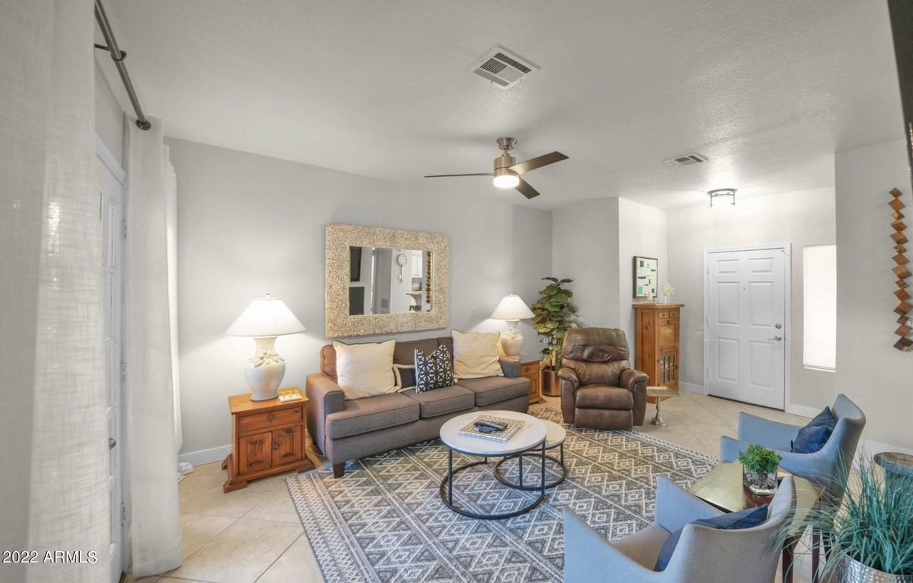 8787 E Mountain View Rd #1055 - Photo 4 of 21