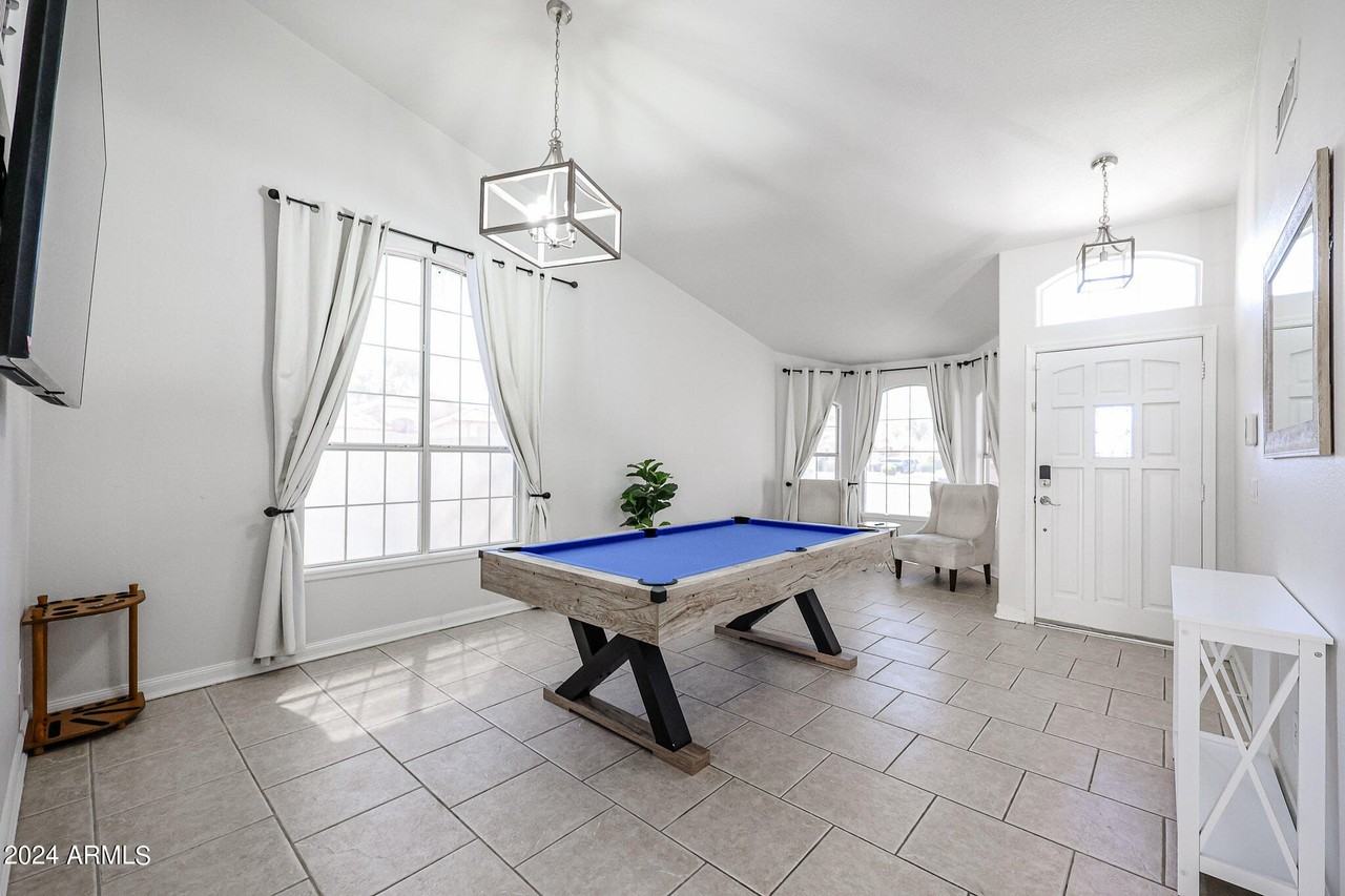 12722 West Monte Vista Road - Photo 5 of 43