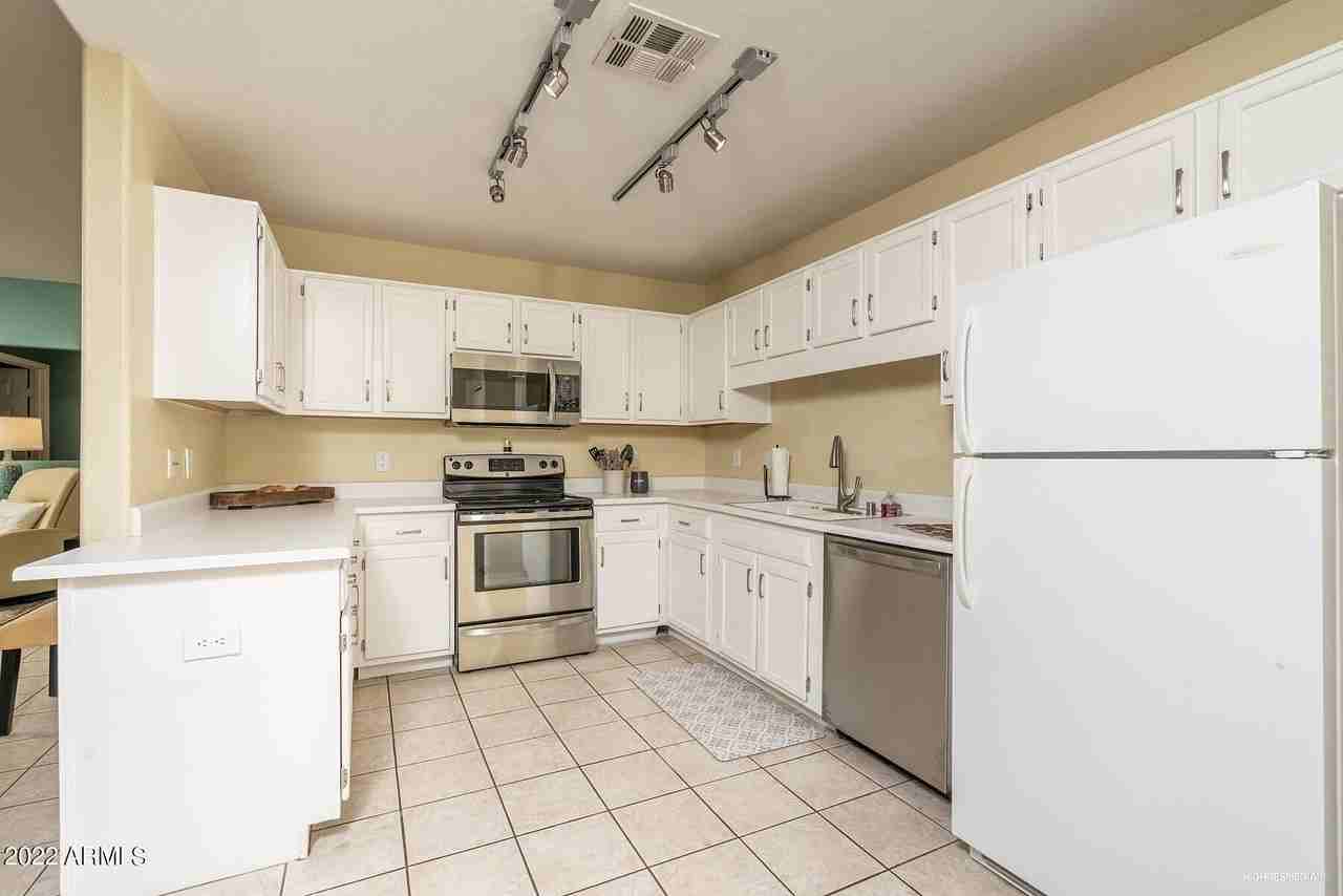 15050 North Thompson Peak Parkway #1065 - Photo 5 of 19