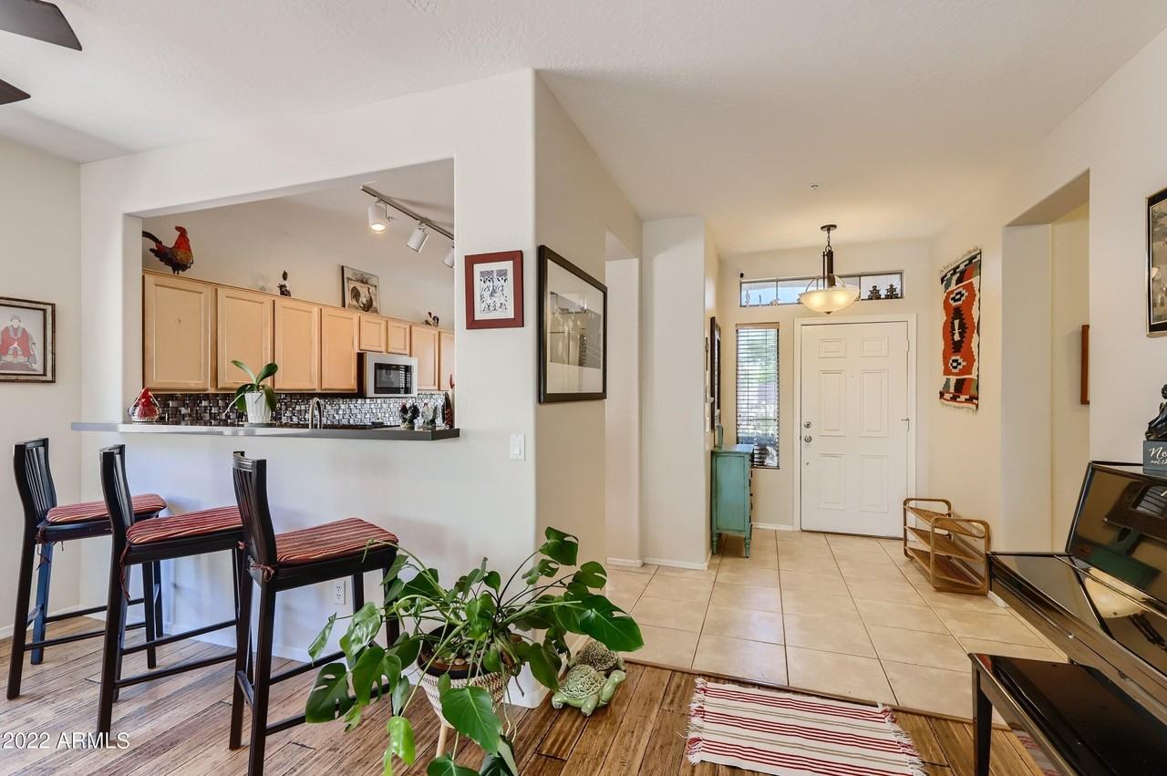 24616 N 72nd Pl - Photo 4 of 28