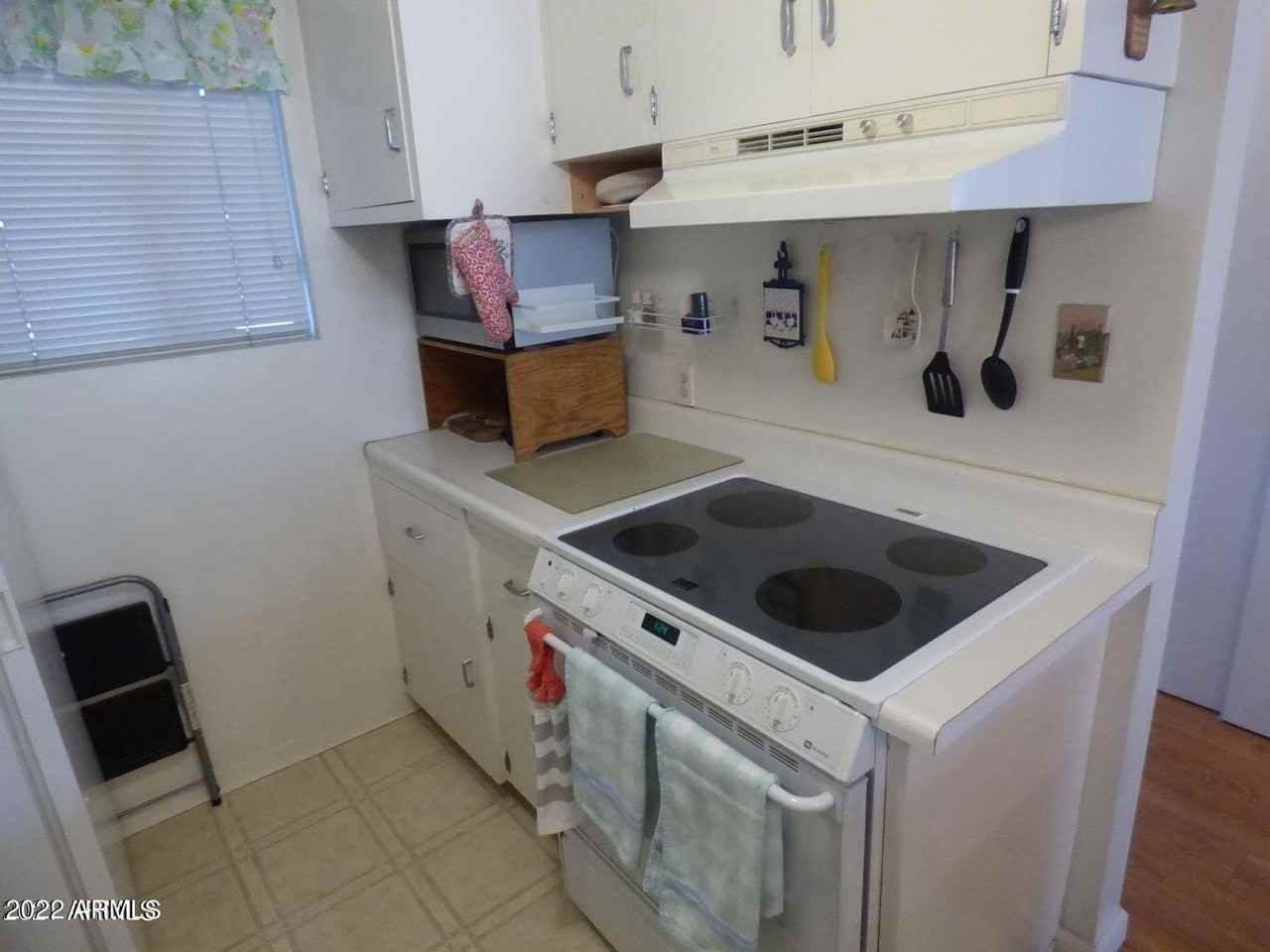 6125 East Indian School Road #161 - Photo 5 of 24