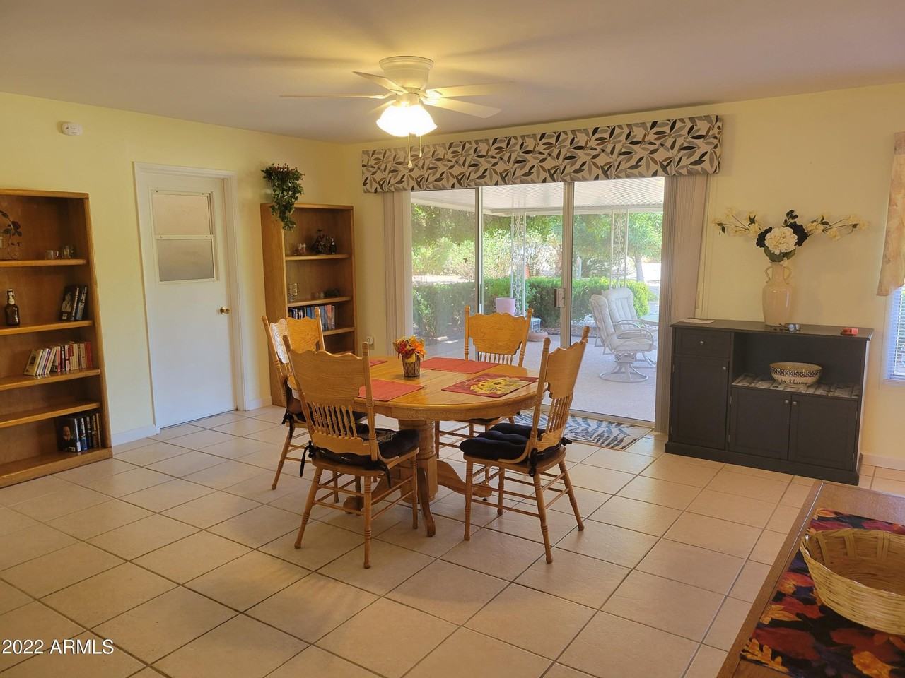 9714 Hawthorn Court - Photo 5 of 22