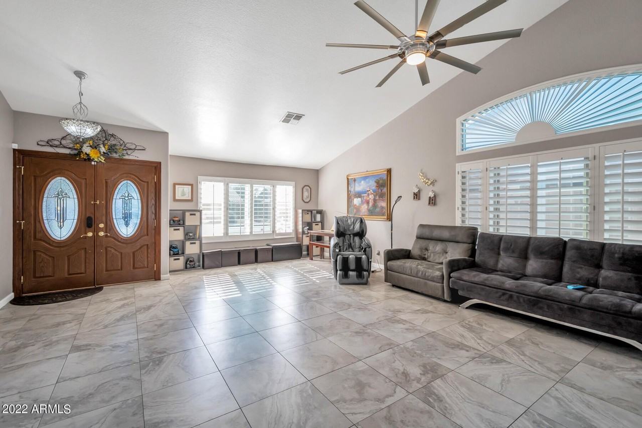 2072 West Harrison Street - Photo 7 of 19