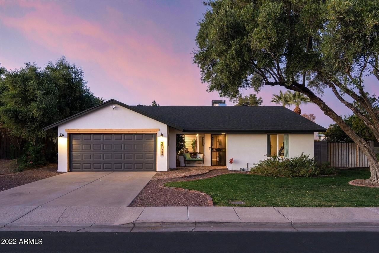 2034 West Pampa Circle - Photo 2 of 50