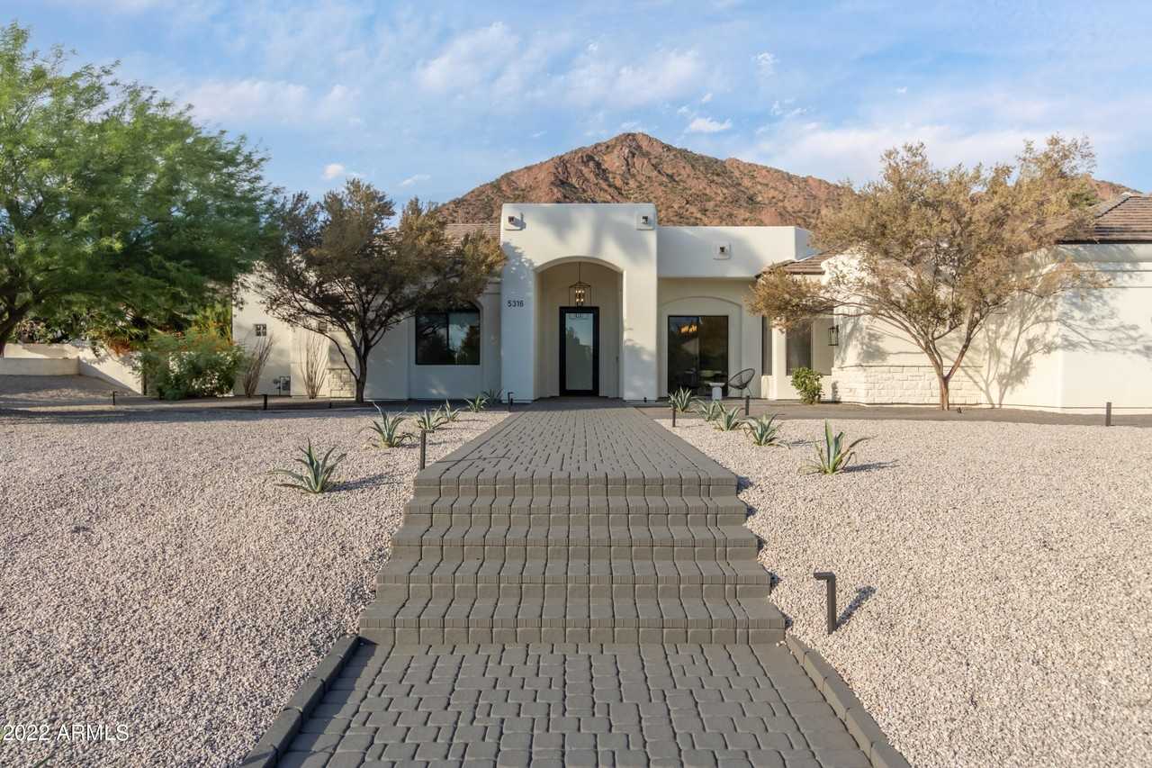 5316 Royal View Drive - Photo 6 of 50