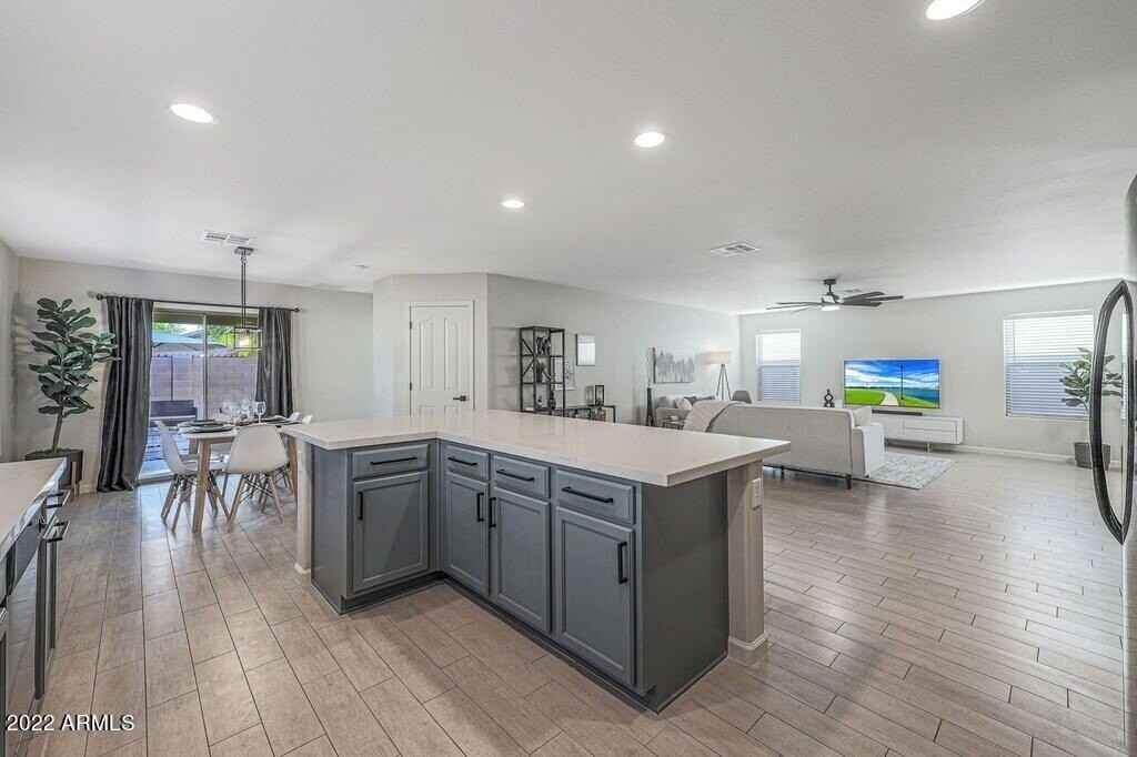 11723 W Donald Ct - Photo 5 of 50