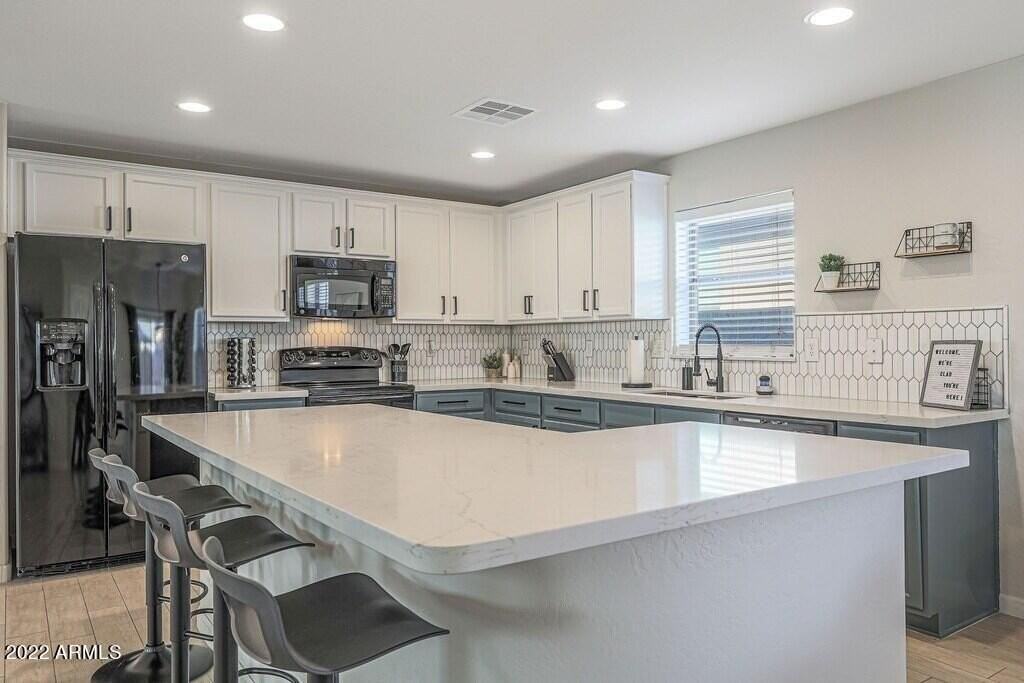 11723 W Donald Ct - Photo 6 of 50