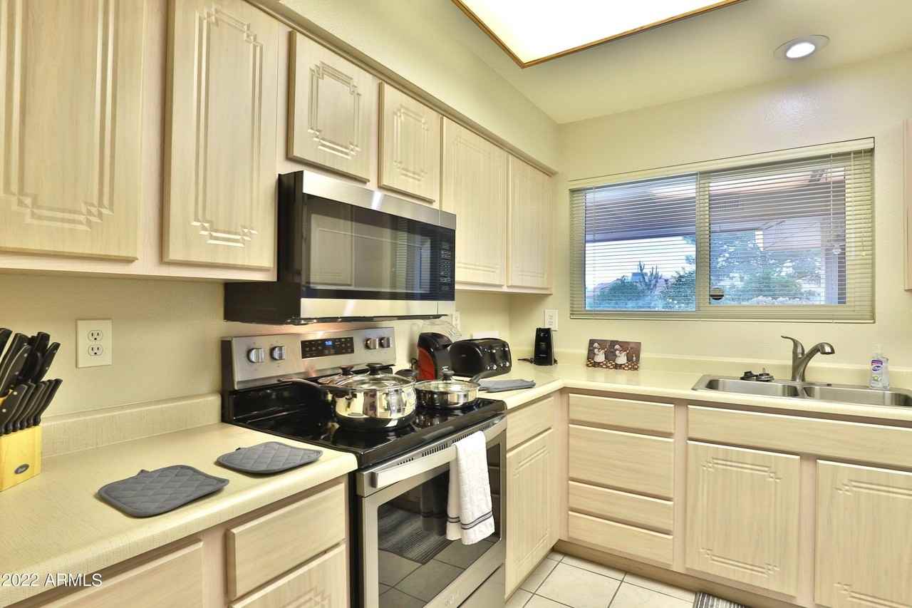 19819 North 146th Way - Photo 7 of 22