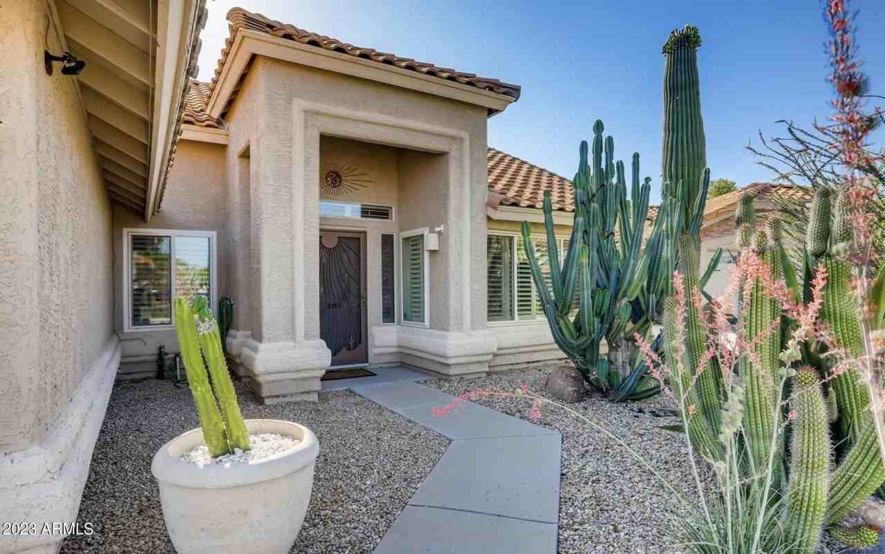 18240 North 45th Street - Photo 3 of 24