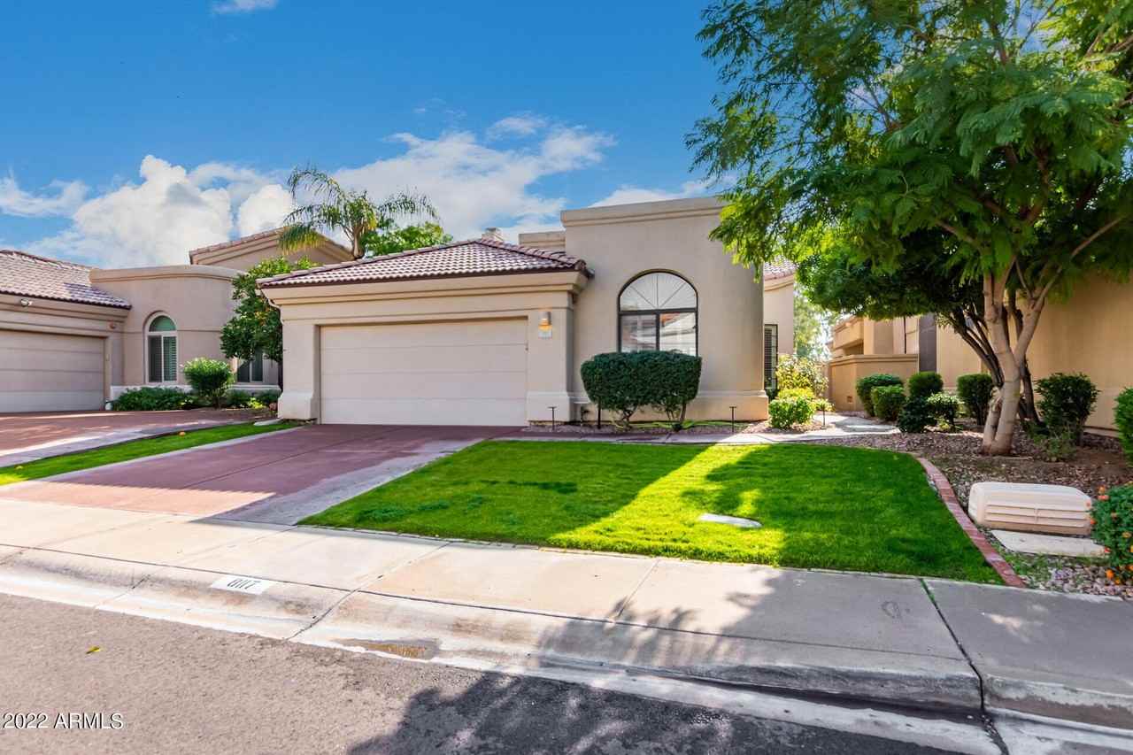 8117 East Cortez Drive - Photo 2 of 31