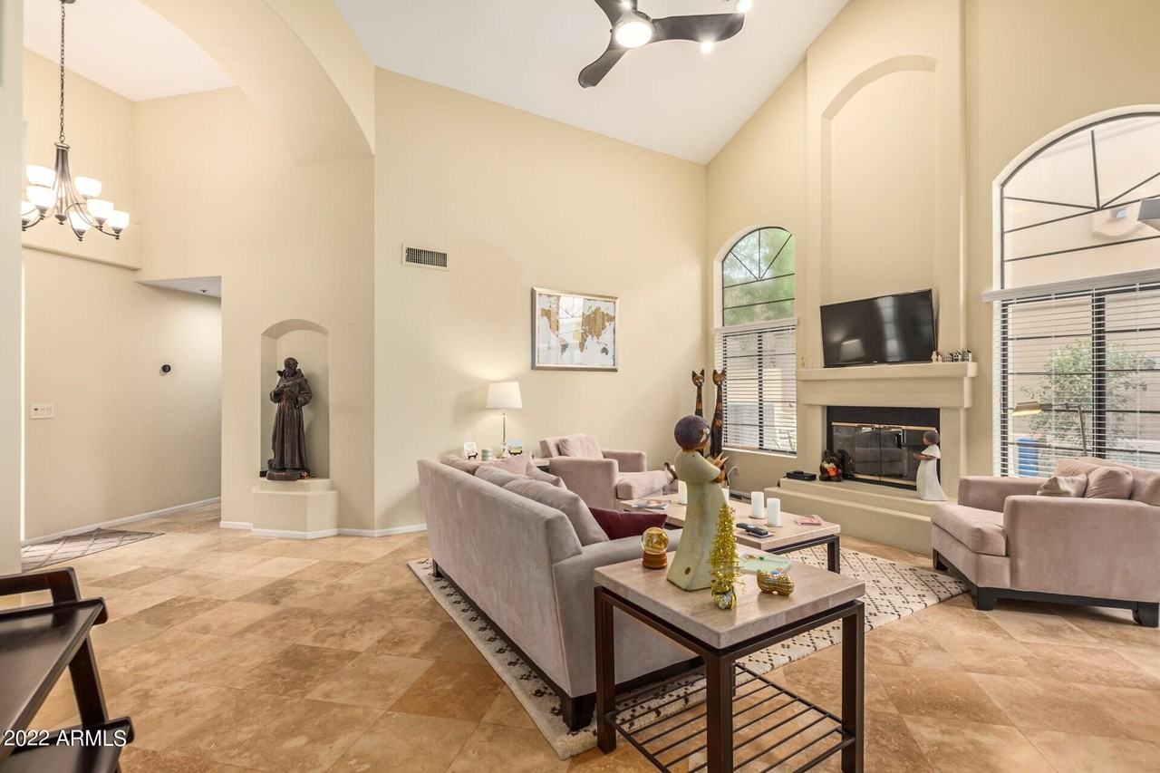 8117 East Cortez Drive - Photo 6 of 31