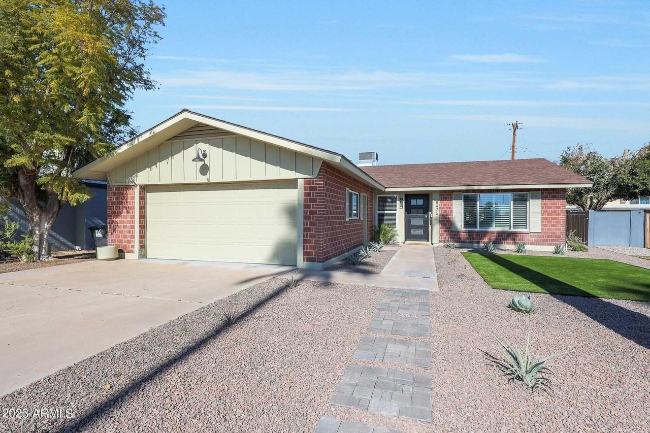 8426 Plaza Avenue - Photo 2 of 42