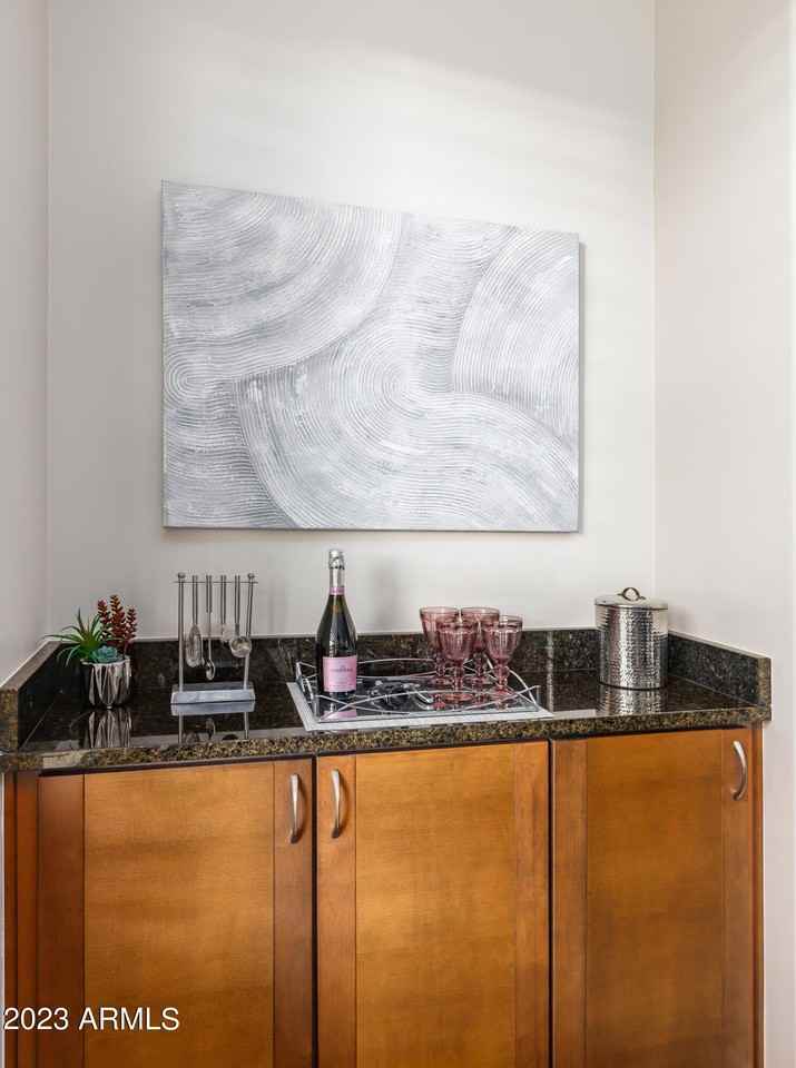 7275 N Scottsdale Rd Unit 1019 #1019 - Photo 6 of 28