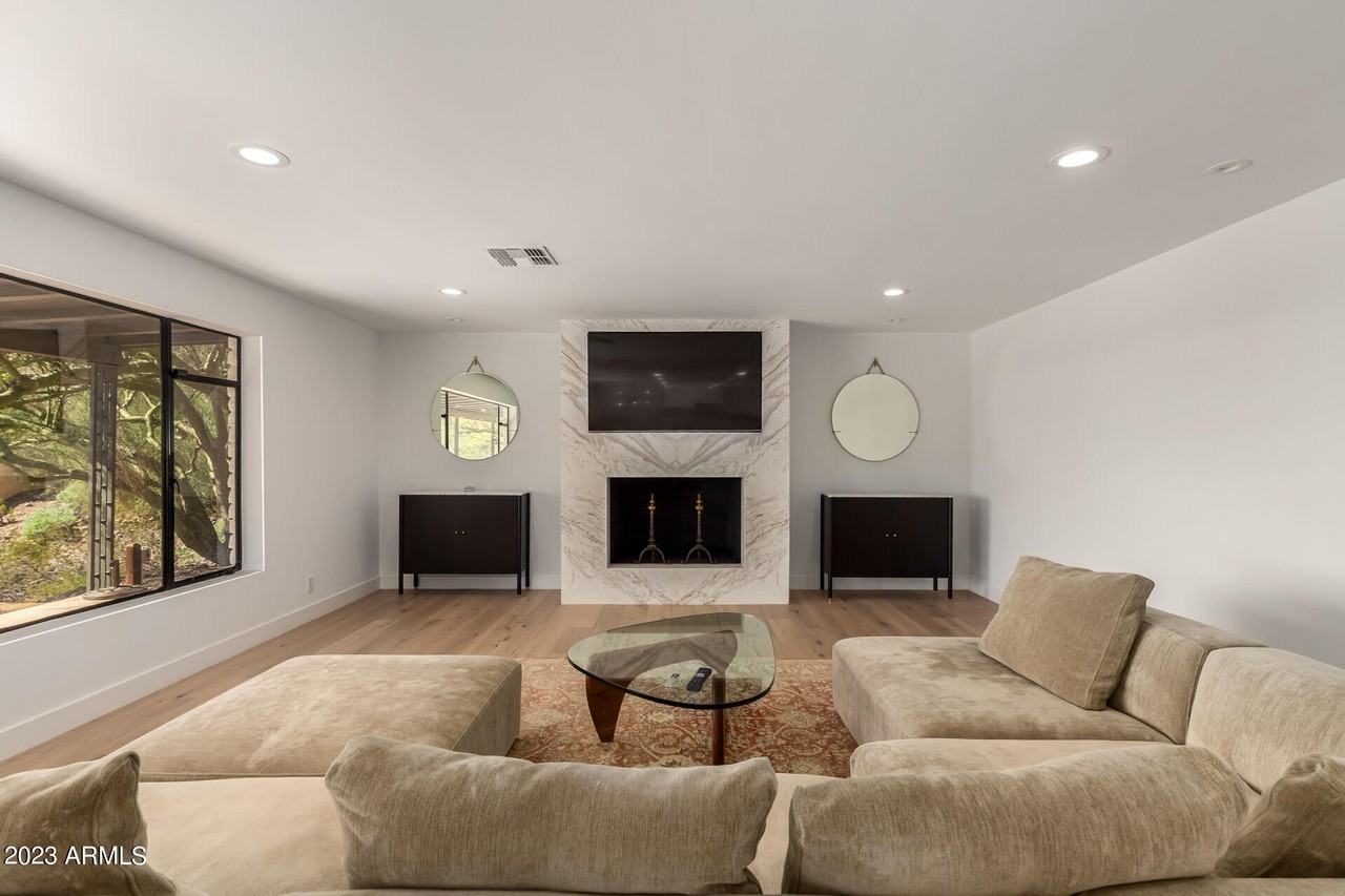 5222 Saddle Rock Drive - Photo 2 of 40