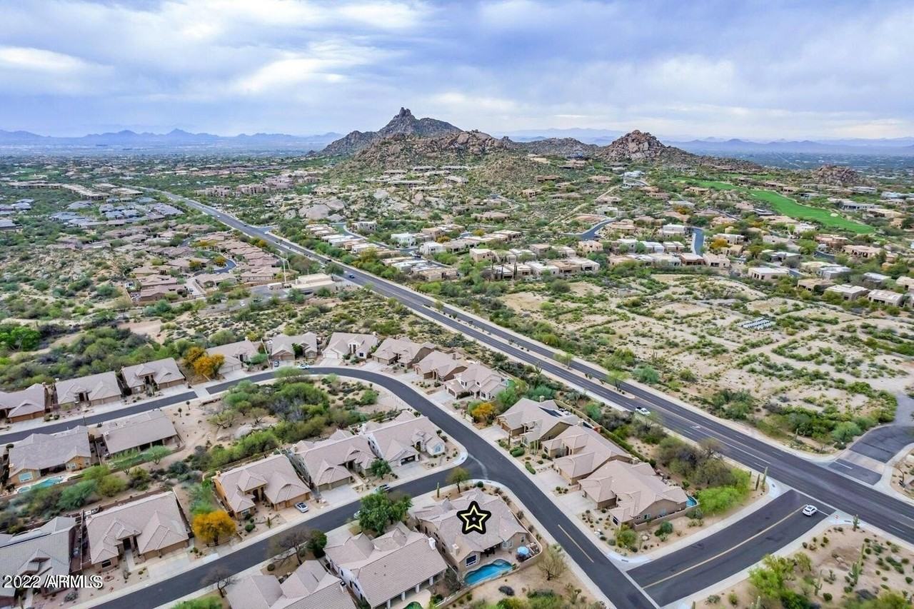 11056 East Oberlin Way - Photo 2 of 50
