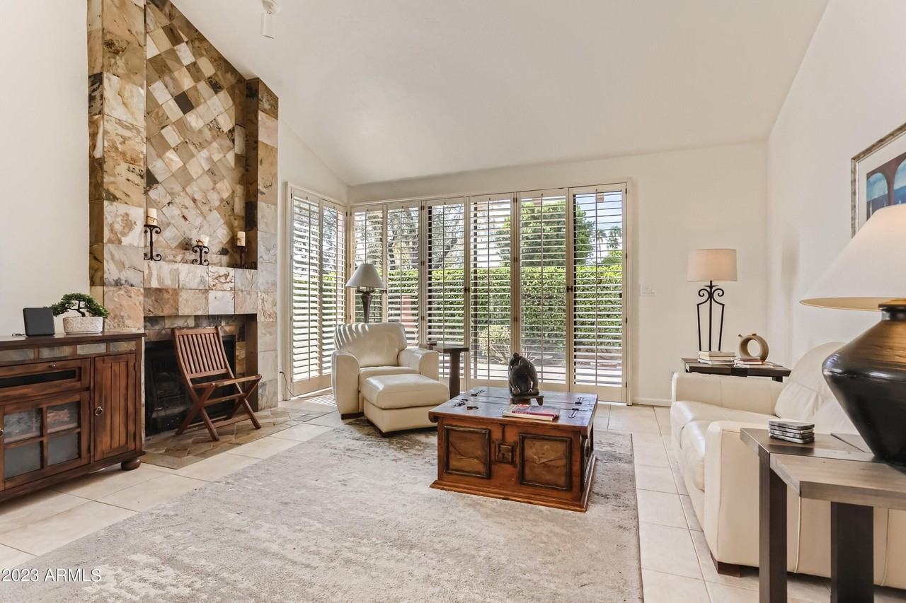 10058 East Cinnabar Avenue - Photo 2 of 11