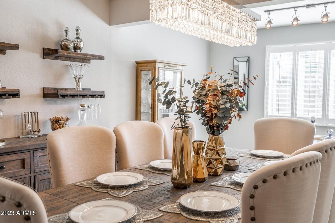 15411 North 61st Street - Photo 3 of 50