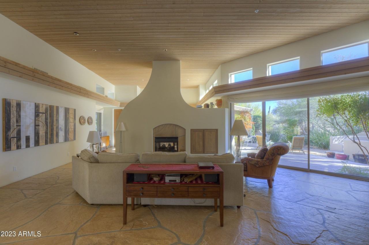 7526 E Club Villa Cir - Photo 2 of 18