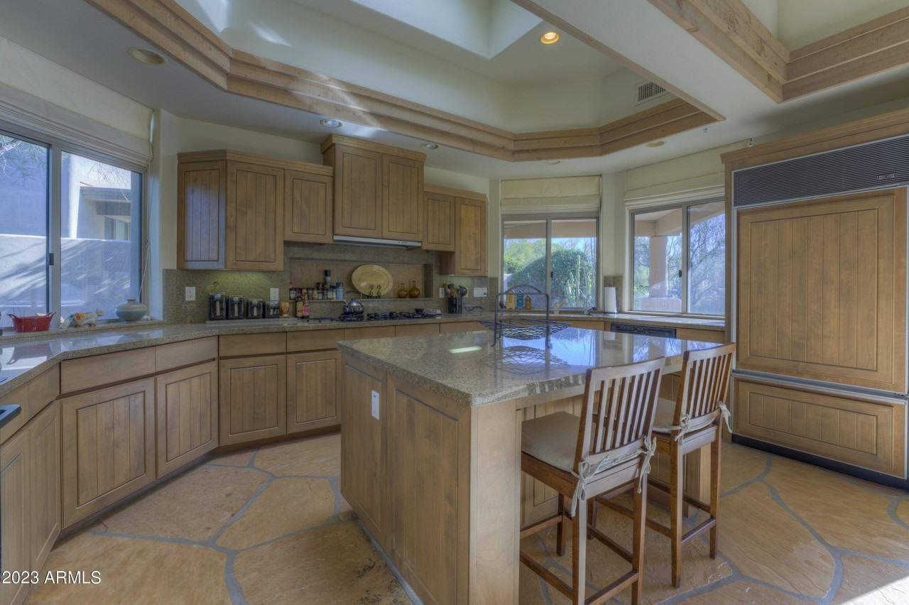 7526 E Club Villa Cir - Photo 5 of 18