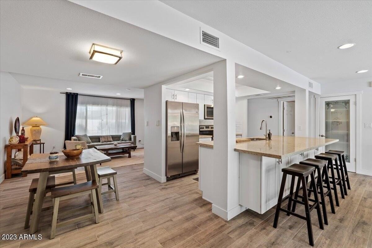 8713 East Orange Blossom Lane - Photo 2 of 34