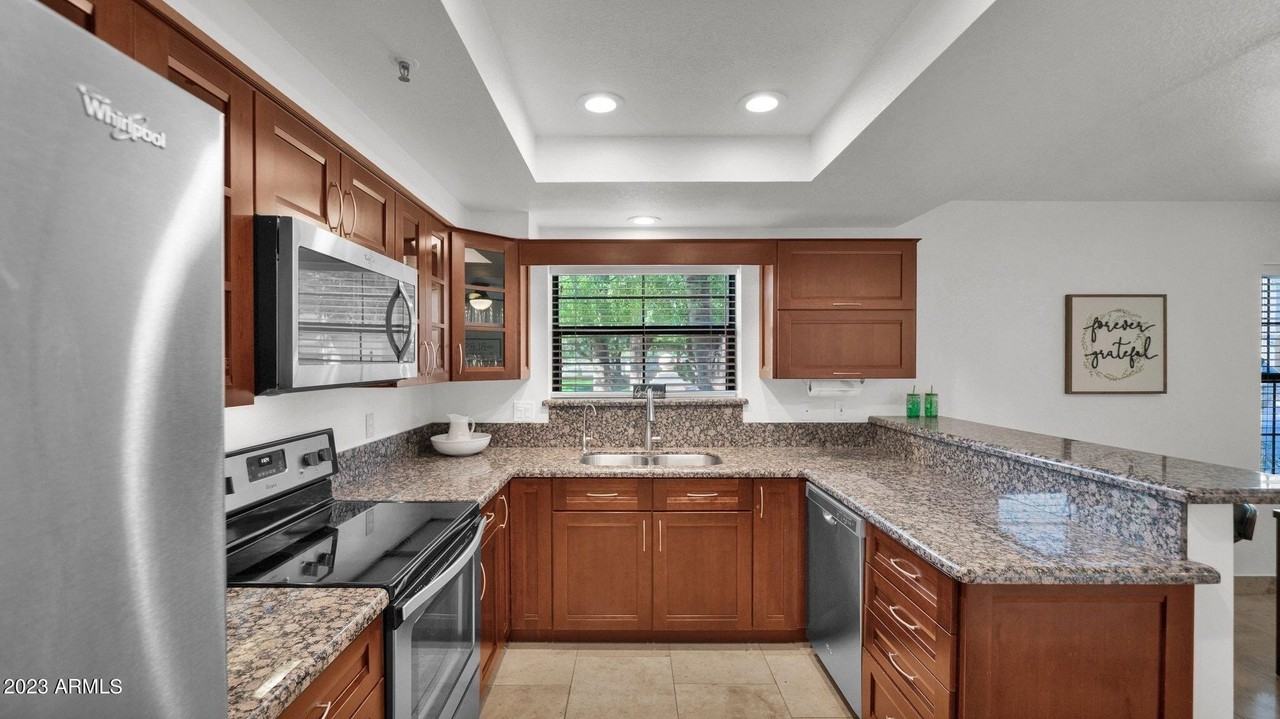 8300 E Via De Ventura Unit 1018 #1018 - Photo 3 of 31