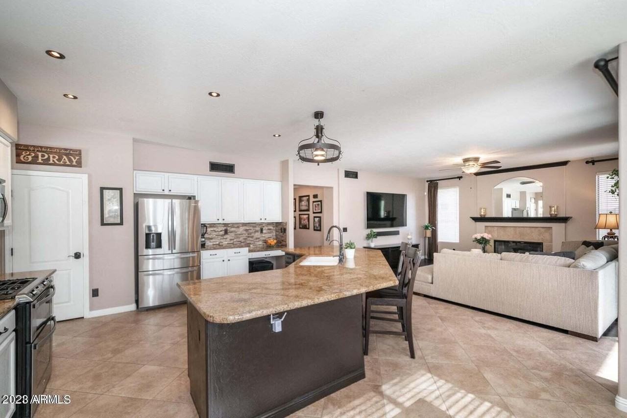 4621 Kirkland Road - Photo 7 of 32