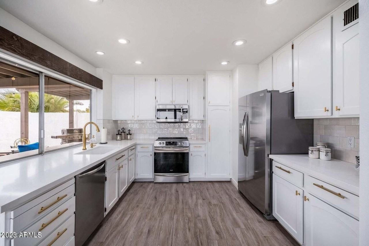 7733 East Hubbell Street - Photo 6 of 50