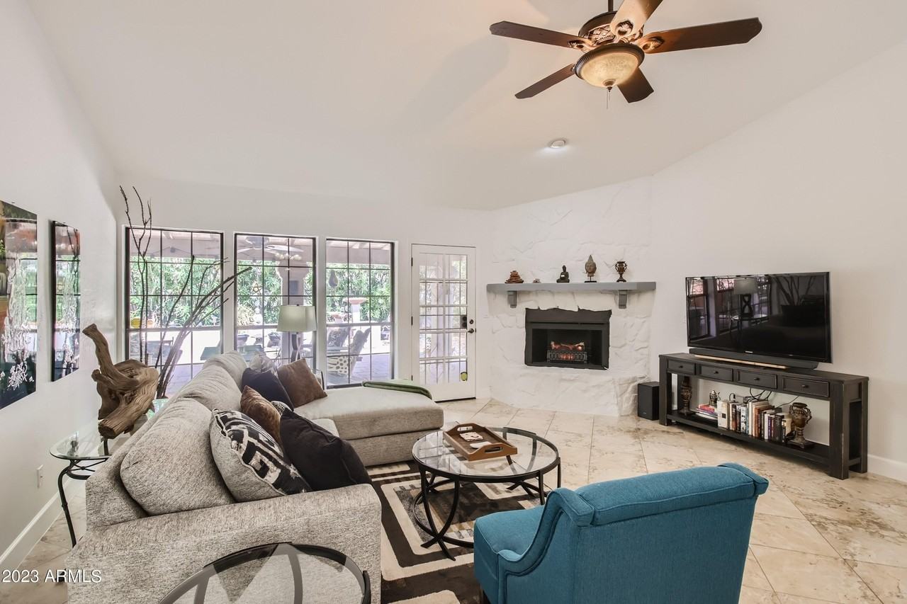 15816 E Kim Dr - Photo 6 of 24