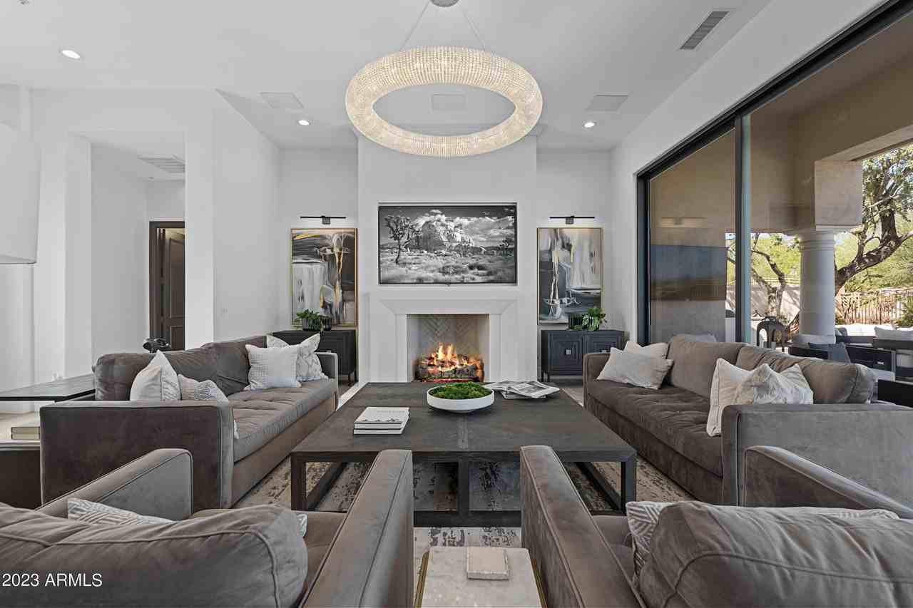 20253 North 83rd Place - Photo 4 of 38