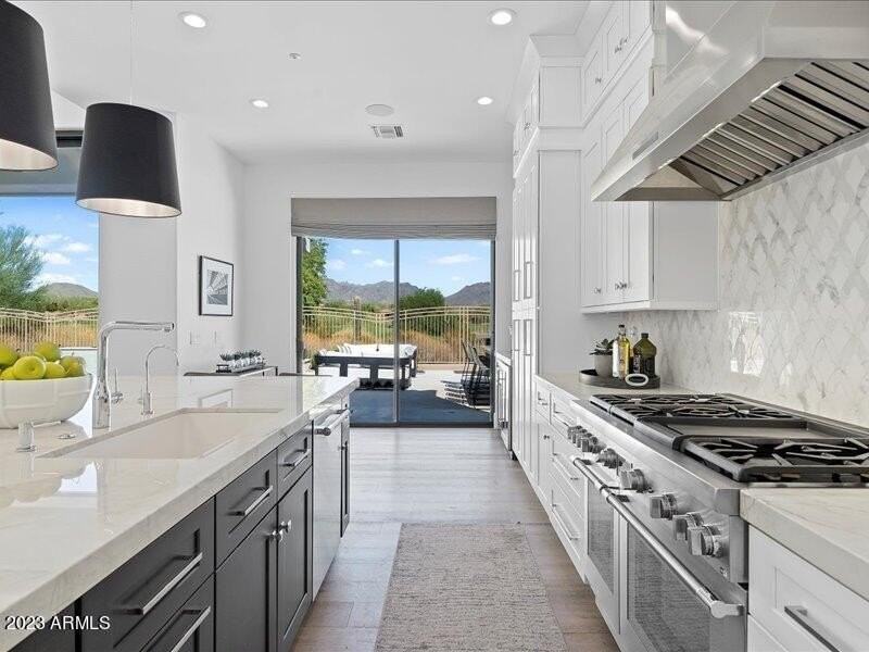 20253 North 83rd Place - Photo 7 of 38