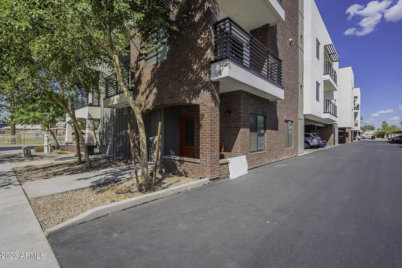 475 North 9th Street #106 - Photo 3 of 29