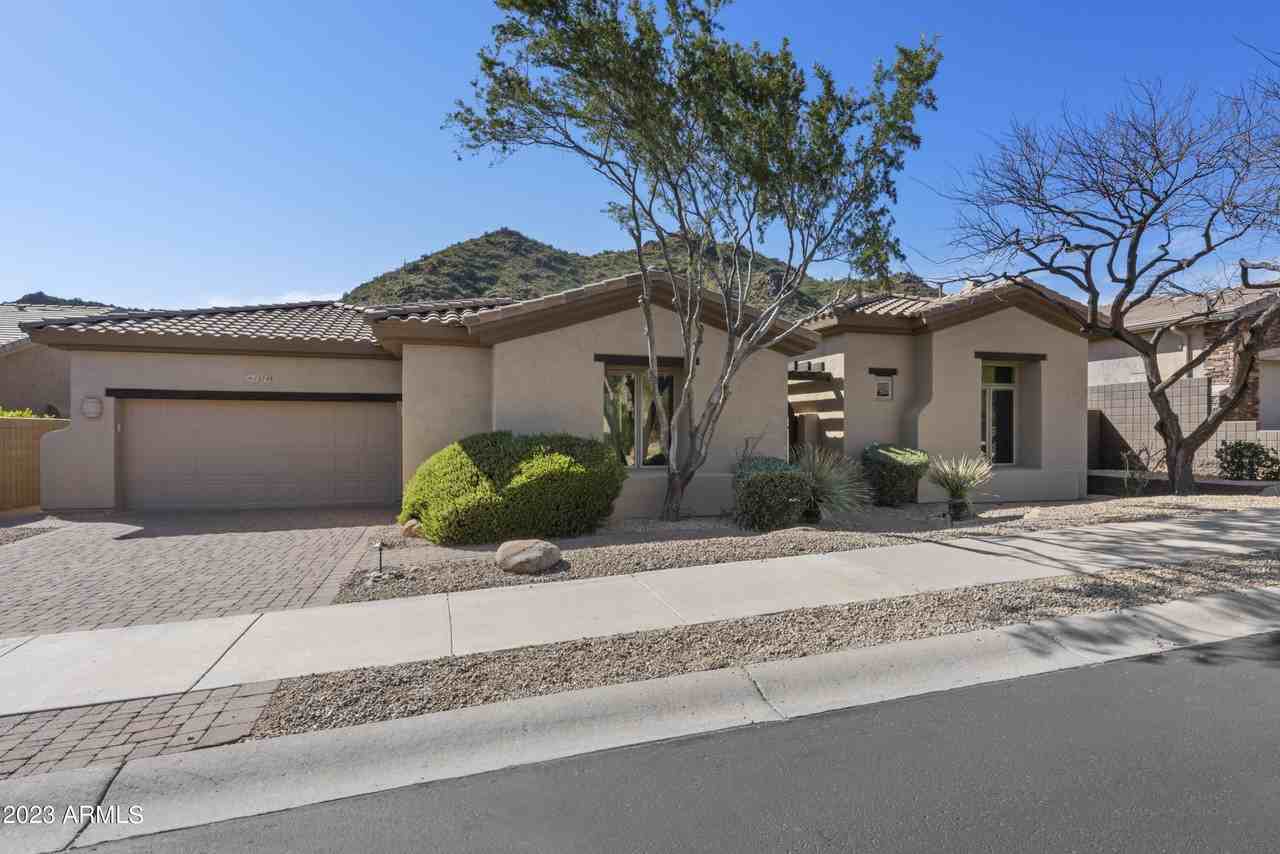 12748 145th Way - Photo 2 of 50