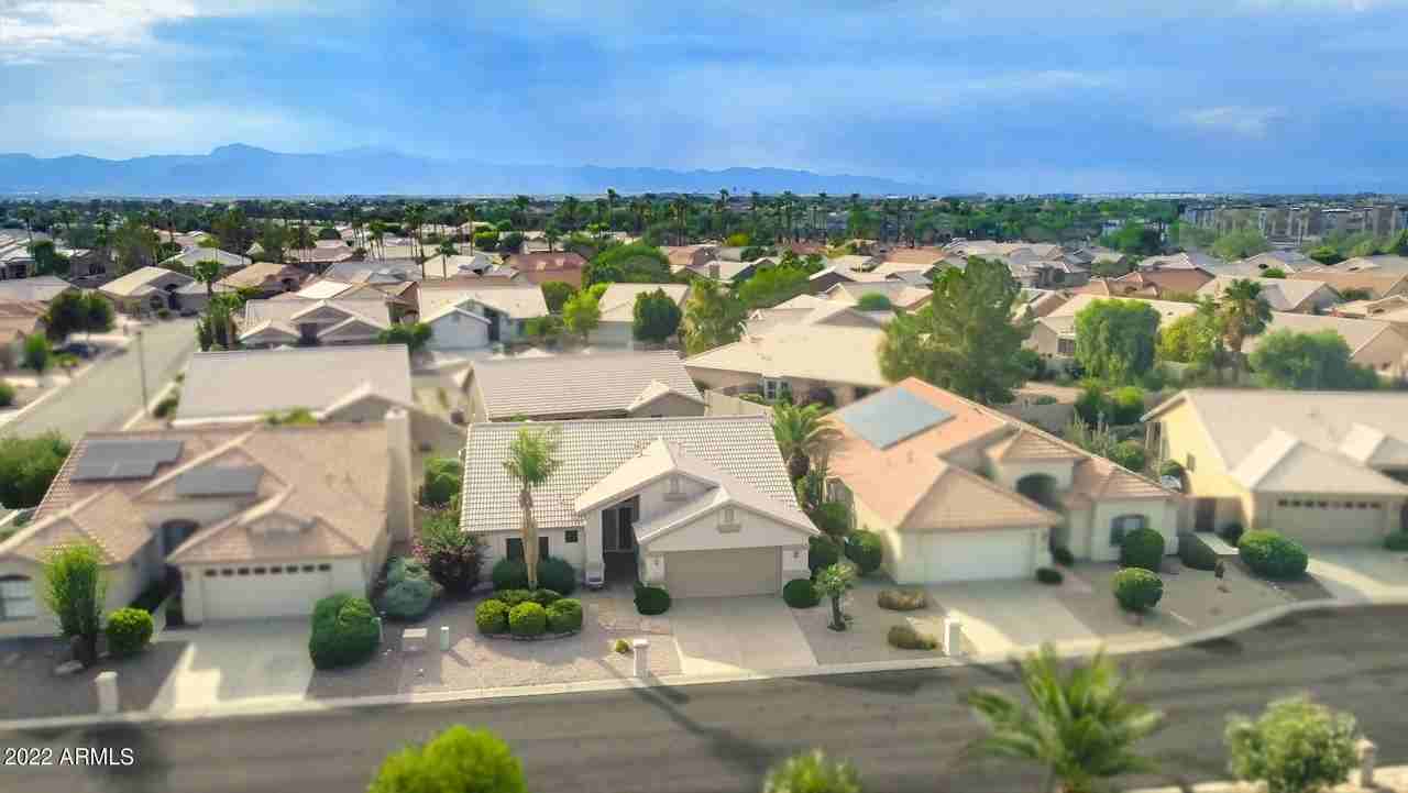 3916 North 151st Avenue