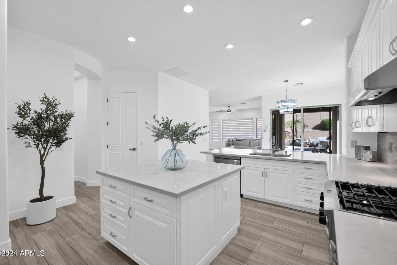 11416 East Autumn Sage Drive - Photo 4 of 50