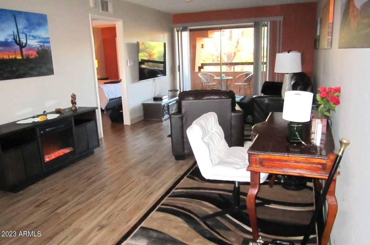 12222 N Paradise Village Pkwy S #402 - Photo 2 of 31